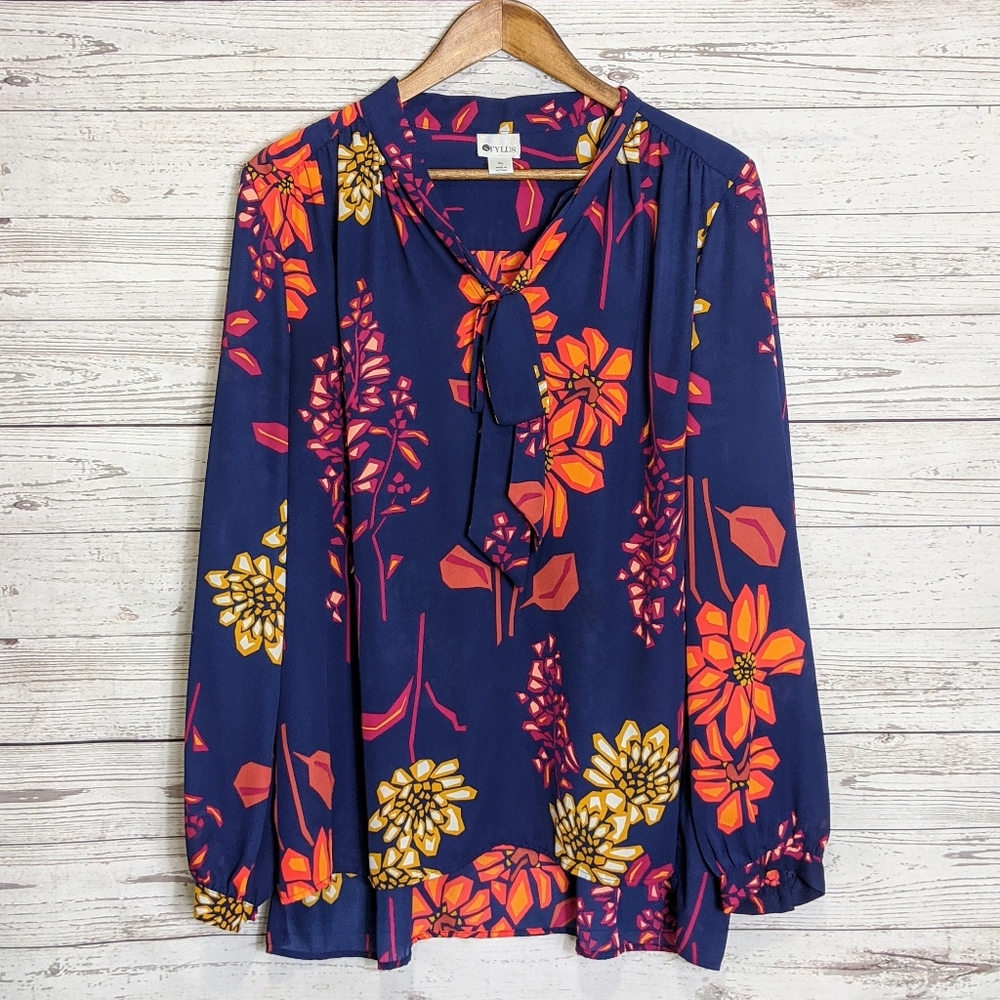 STYLUS Navy Floral Women's Top